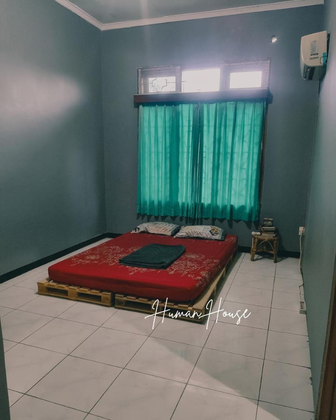 Human House Surabaya Exterior foto